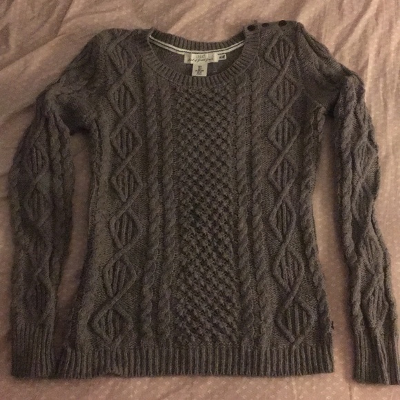 H&M Sweaters - Cable knit sweater H&M Sweaters - Cable knit sweater